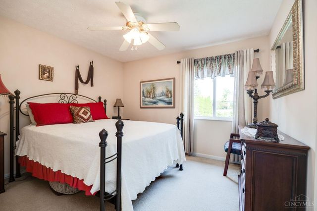 2127 Carrington Lane, Miamisburg, OH 45342