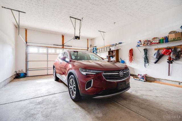 2127 Carrington Lane, Miamisburg, OH 45342