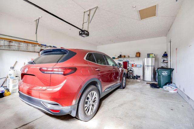 2127 Carrington Lane, Miamisburg, OH 45342