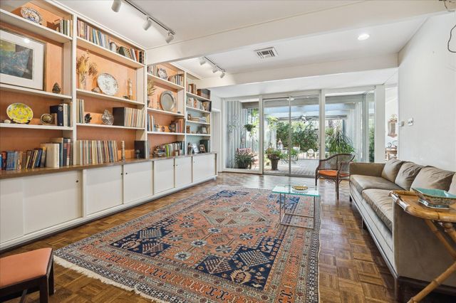 6202 Valley Forge Drive, Houston, TX 77057