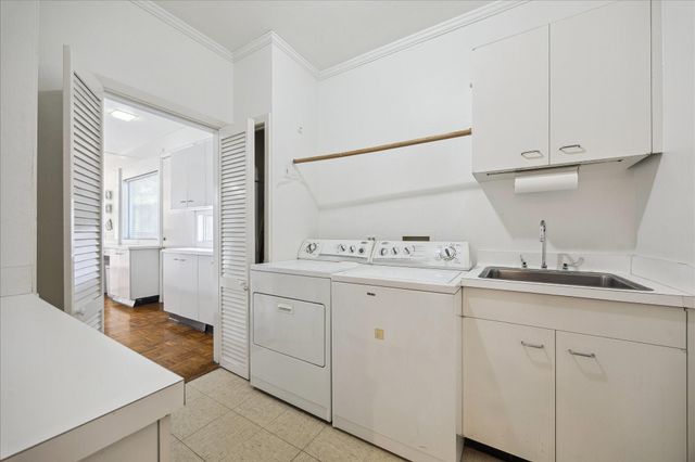 6202 Valley Forge Drive, Houston, TX 77057