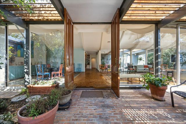 6202 Valley Forge Drive, Houston, TX 77057