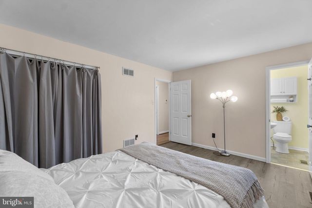 132 DUNROVIN AVE, Westminster, MD 21158