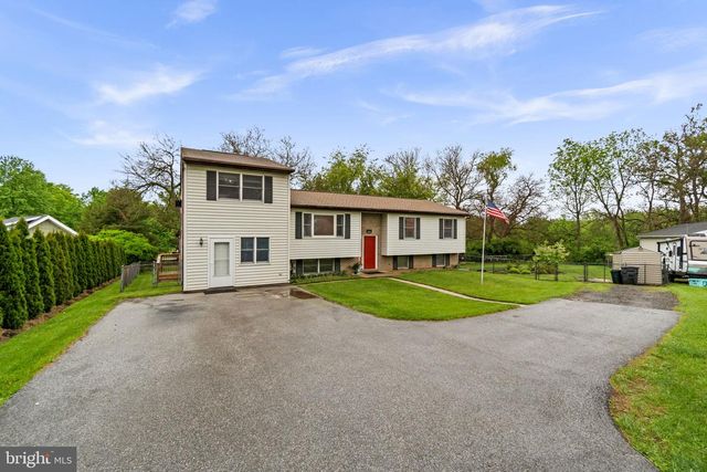 132 DUNROVIN AVE, Westminster, MD 21158