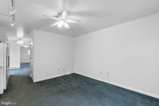 132 DUNROVIN AVE, Westminster, MD 21158