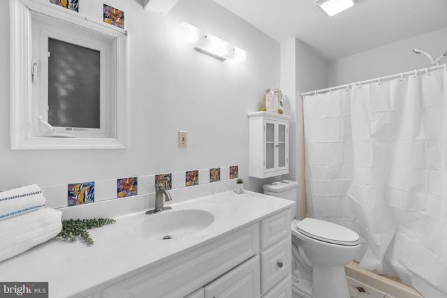 132 DUNROVIN AVE, Westminster, MD 21158