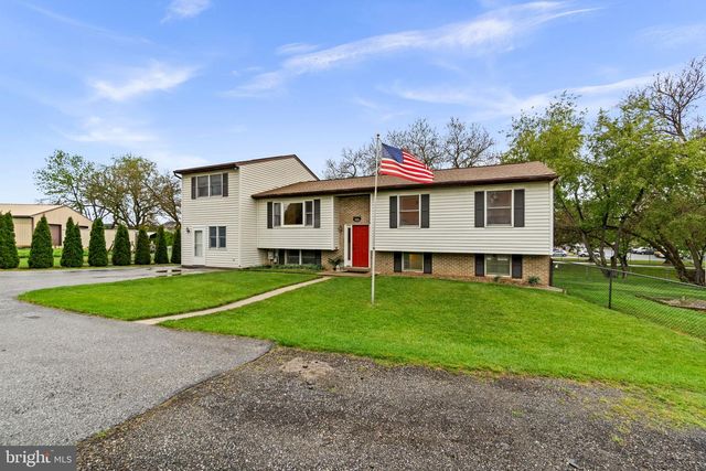 132 DUNROVIN AVE, Westminster, MD 21158
