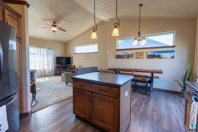 4009 S Homerun Ave Avenue, Sioux Falls, SD 57110