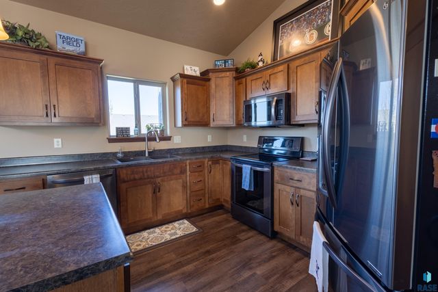 4009 S Homerun Ave Avenue, Sioux Falls, SD 57110
