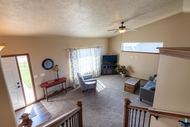 4009 S Homerun Ave Avenue, Sioux Falls, SD 57110