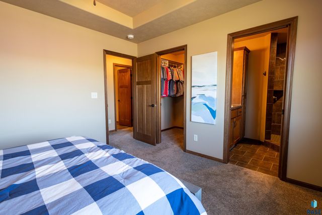 4009 S Homerun Ave Avenue, Sioux Falls, SD 57110