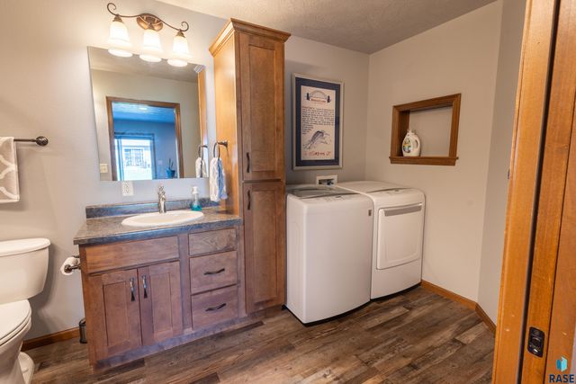 4009 S Homerun Ave Avenue, Sioux Falls, SD 57110