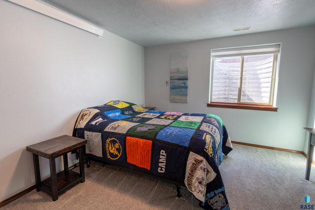 4009 S Homerun Ave Avenue, Sioux Falls, SD 57110