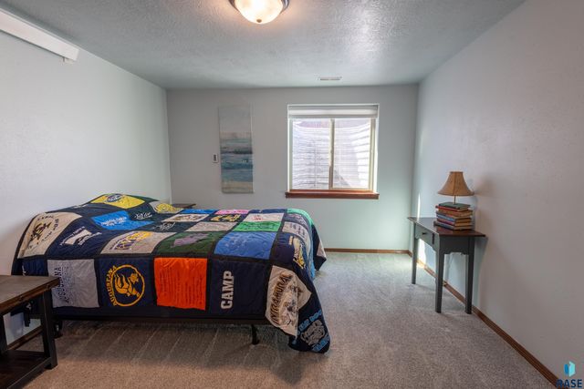 4009 S Homerun Ave Avenue, Sioux Falls, SD 57110
