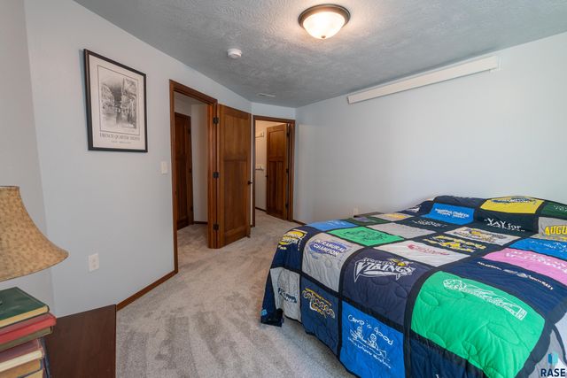 4009 S Homerun Ave Avenue, Sioux Falls, SD 57110