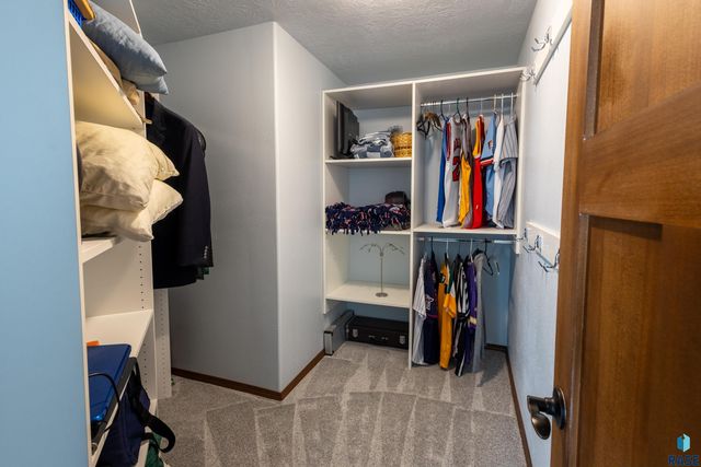 4009 S Homerun Ave Avenue, Sioux Falls, SD 57110
