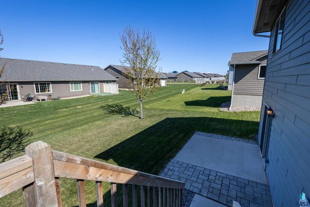 4009 S Homerun Ave Avenue, Sioux Falls, SD 57110