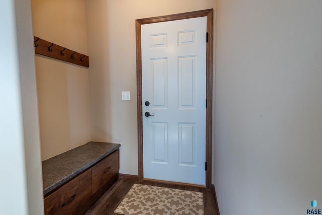 4009 S Homerun Ave Avenue, Sioux Falls, SD 57110