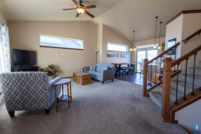 4009 S Homerun Ave Avenue, Sioux Falls, SD 57110