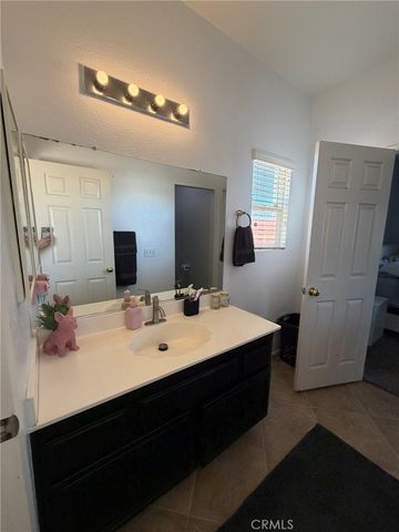 13698 Gateway, Victorville, CA 92392
