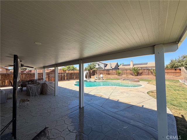 13698 Gateway, Victorville, CA 92392