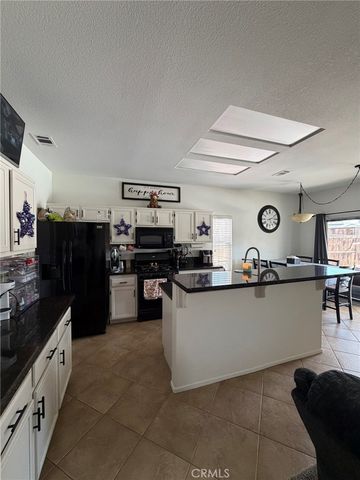 13698 Gateway, Victorville, CA 92392