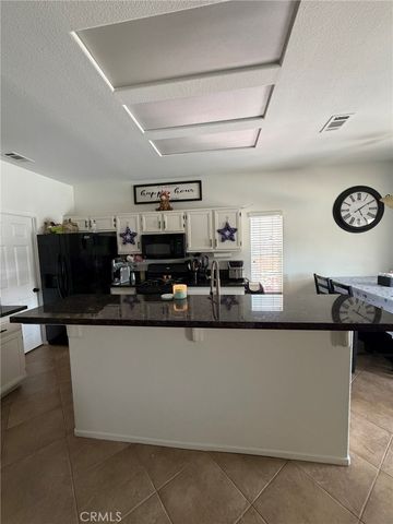 13698 Gateway, Victorville, CA 92392