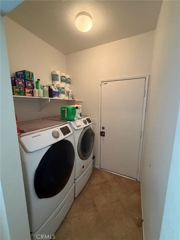 13698 Gateway, Victorville, CA 92392