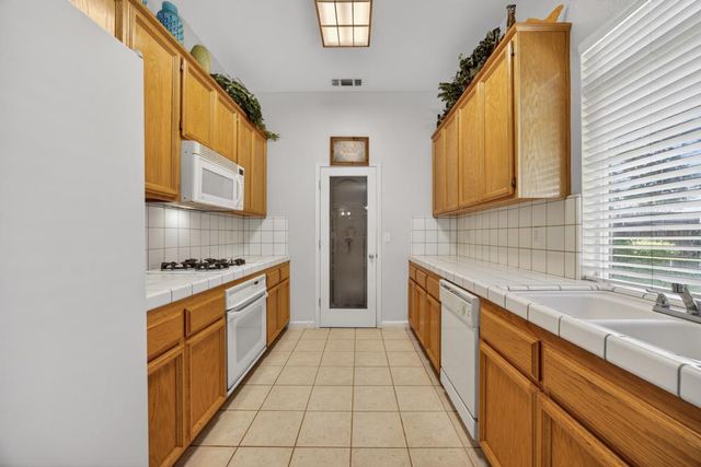 330 Allison Ct, Lincoln, CA 95648