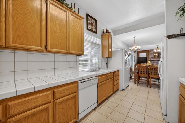 330 Allison Ct, Lincoln, CA 95648