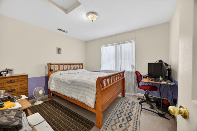 330 Allison Ct, Lincoln, CA 95648