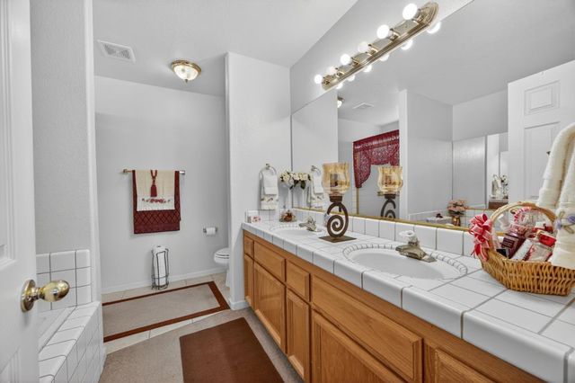 330 Allison Ct, Lincoln, CA 95648
