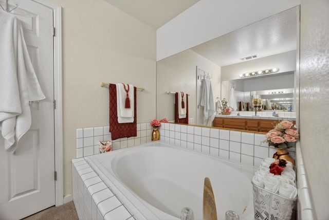 330 Allison Ct, Lincoln, CA 95648