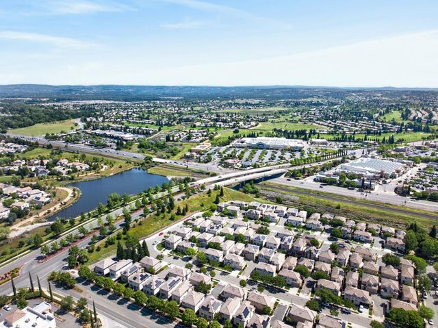 330 Allison Ct, Lincoln, CA 95648