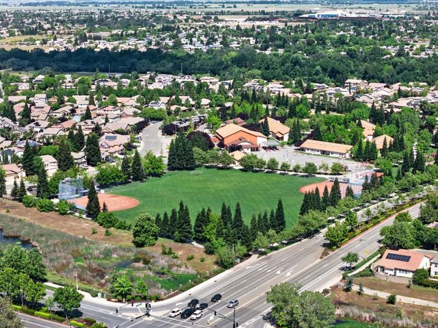 330 Allison Ct, Lincoln, CA 95648