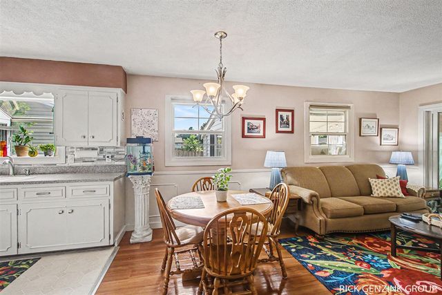 7747 Park Lane Avenue, Jenison, MI 49428