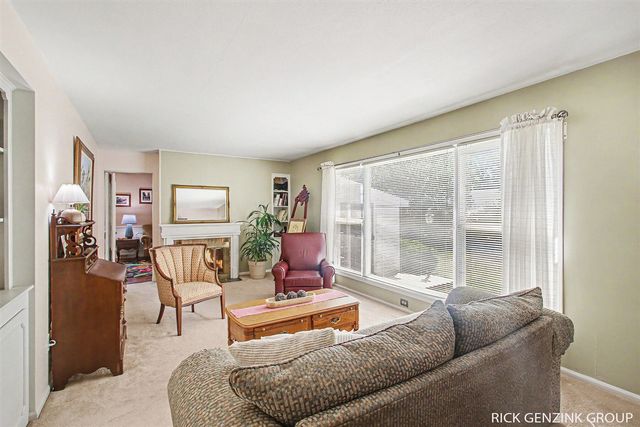 7747 Park Lane Avenue, Jenison, MI 49428