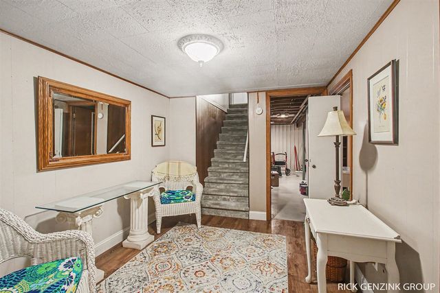 7747 Park Lane Avenue, Jenison, MI 49428