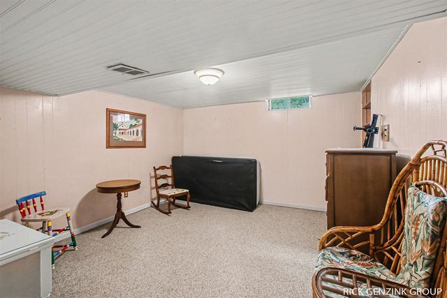 7747 Park Lane Avenue, Jenison, MI 49428