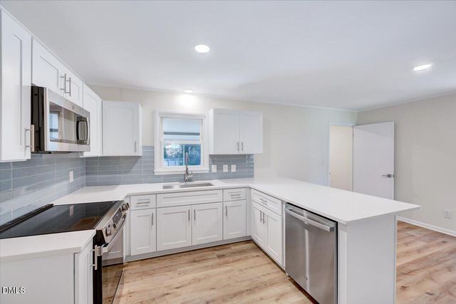 3225 Marigold Drive, Fayetteville, NC 28306