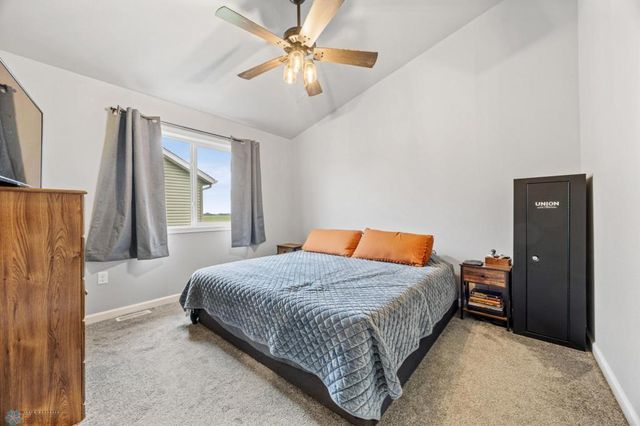 2992 74th Avenue S, Fargo, ND 58104