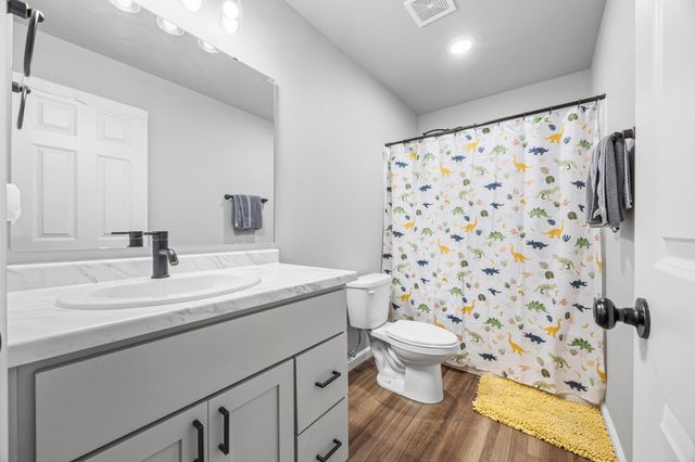 2992 74th Avenue S, Fargo, ND 58104