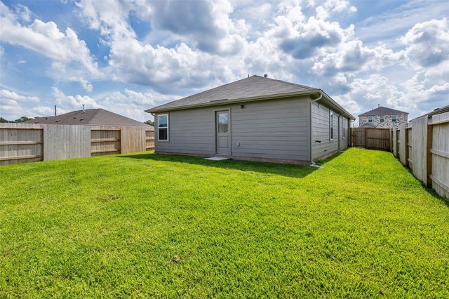 257 Farray Forest Lane, Magnolia, TX 77354