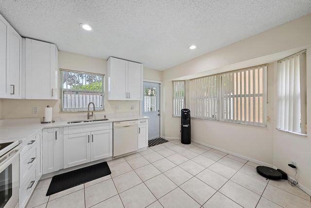 7293 Nautica Way, Lake Worth, FL 33467