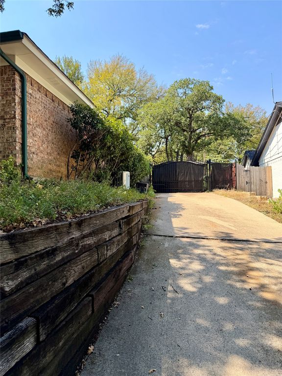 7317 Timberidge Drive, North Richland Hills, TX 76182 — photo 3
