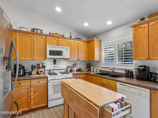 9493 Long River Drive, Reno, NV 89506