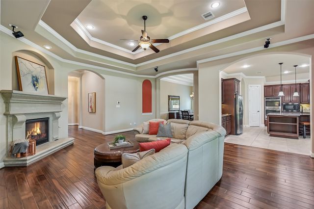 1017 Bolivar Point Lane, Friendswood, TX 77546