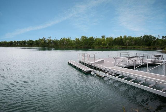 1017 Bolivar Point Lane, Friendswood, TX 77546