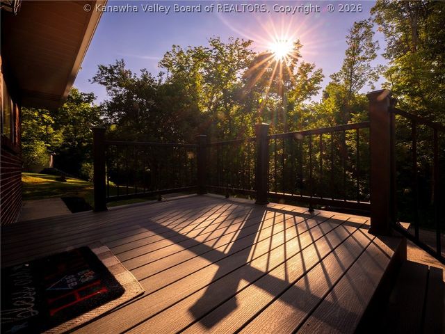 2211 Larwood Drive, Charleston, WV 25302