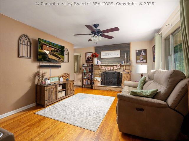 2211 Larwood Drive, Charleston, WV 25302